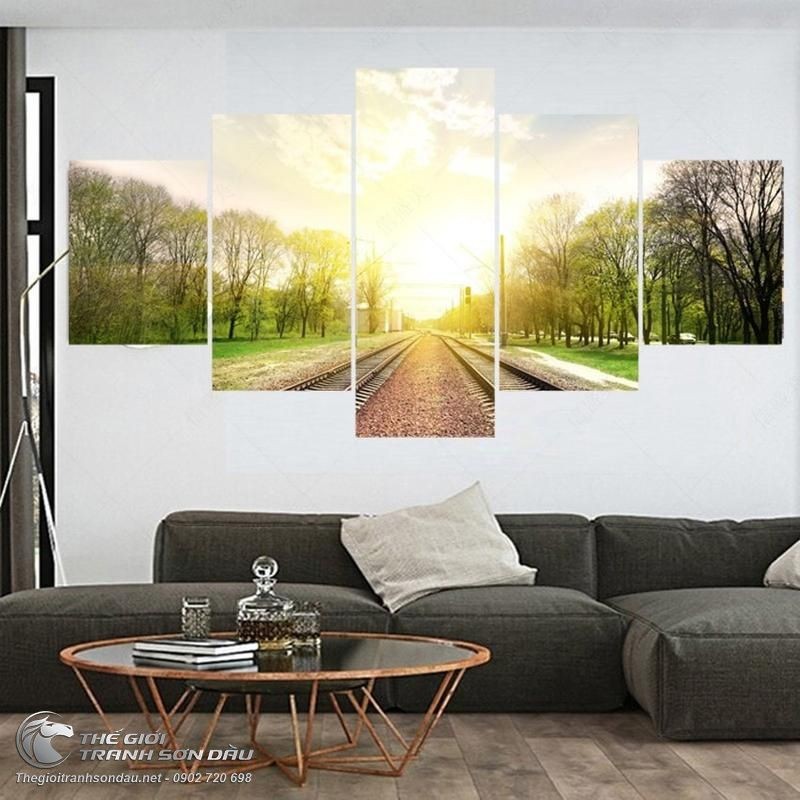 tranh-bo-5-buc-duong-sat-dai-bat-tan.jpg