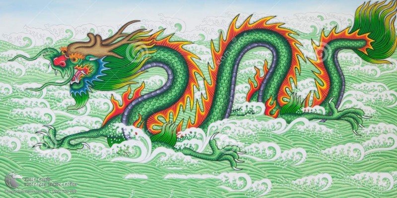 Tranh Thanh Long Cưỡi Mây Vượt Sóng.jpg