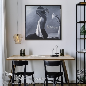 Tranh Thiếu Nữ Bán Khỏa Thân Áo Yếm Trắng Đen