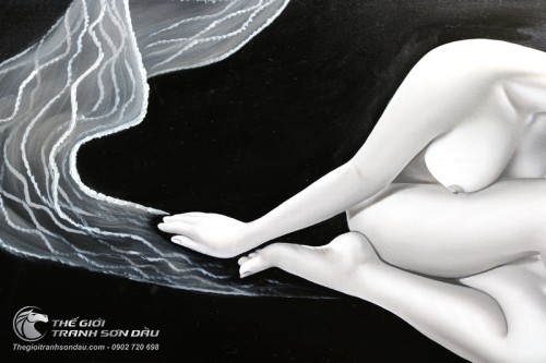 Tranh Khỏa Thân Cô Gái Ngồi Trên Dải Lụa