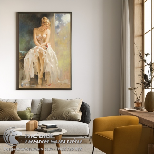 Tranh Sơn Dầu Thiếu Nữ Mang Đầm Tay Cầm Hoa