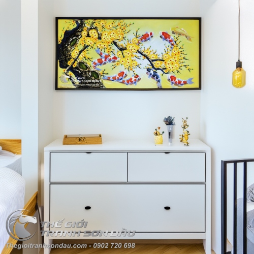 Tranh Sơn Dầu Vẽ Chín Con Cá Chép Dưới Gốc Mai Vàng