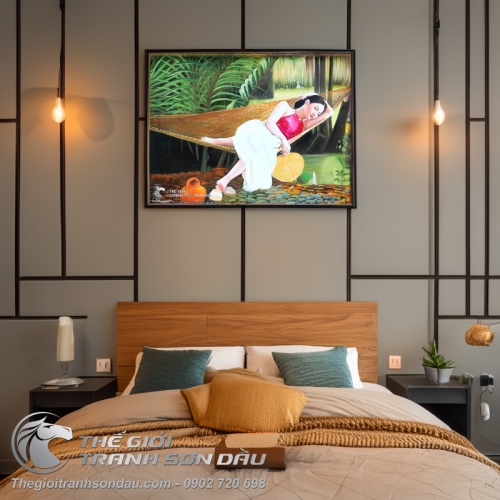 Tranh Thiếu Nữ Mặc Áo Yếm Nằm Võng Ngủ Trưa Thanh Bình