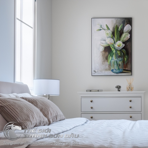 Tranh Vẽ Bằng Sơn Dầu Bình Hoa Tulip Trắng Tinh Khôi