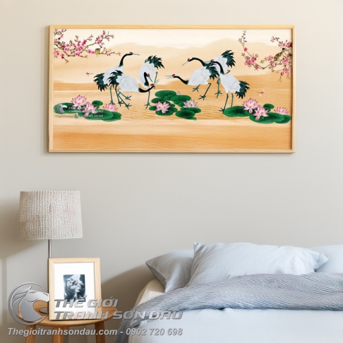 Tranh Vẽ Những Chú Chim Hạc Đang Bay Lượn Trên Hồ Sen