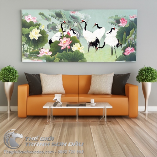 Tranh Vẽ Những Chú Chim Hạc Đang Kiếm Ăn Bên Hồ Sen