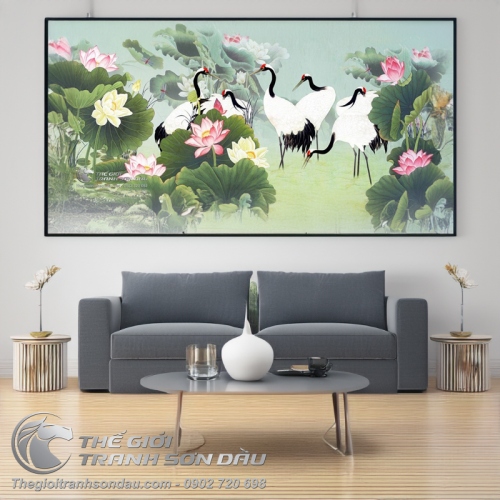 Tranh Vẽ Những Chú Chim Hạc Đang Kiếm Ăn Bên Hồ Sen